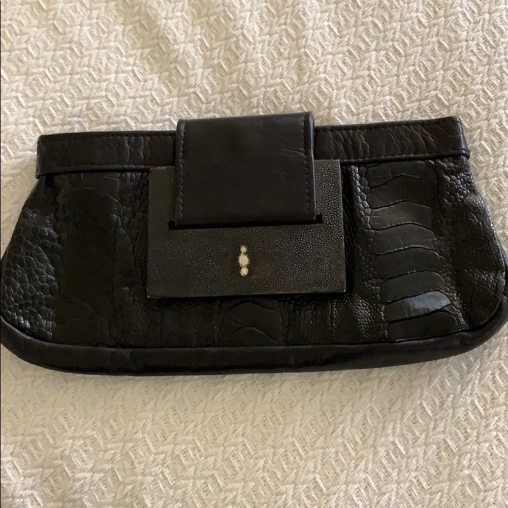 R&Y black clutch